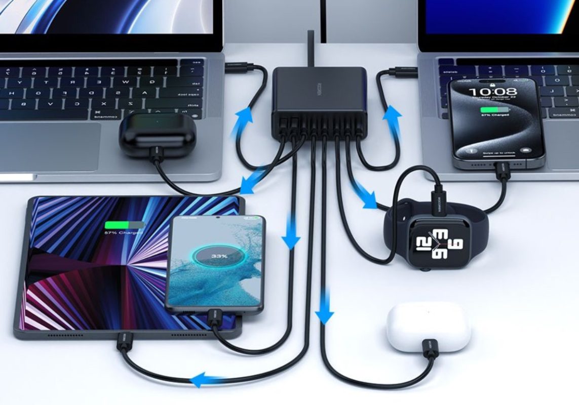 christmas tech gift Rocoren Desktop Charger Station