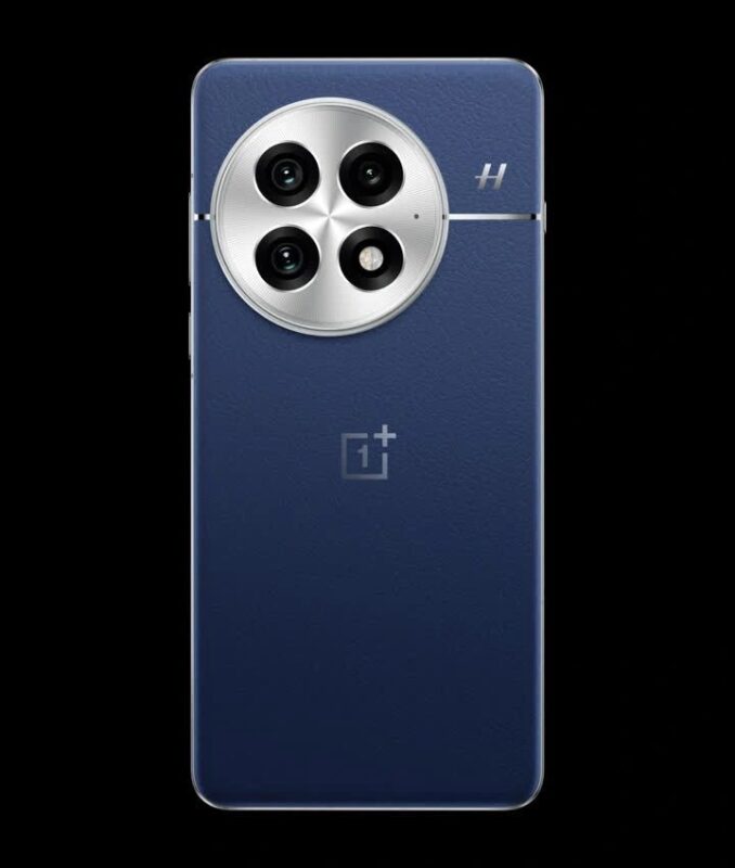 Phones with Telephoto Cameras OnePlus 13